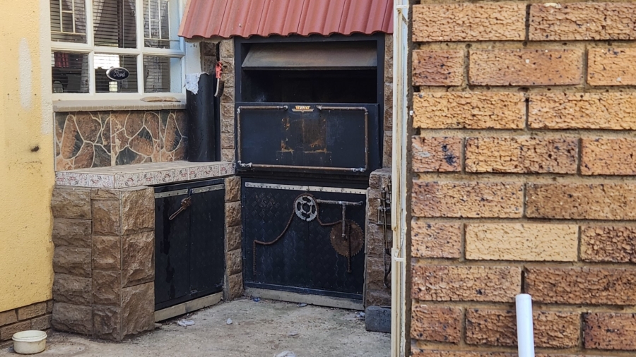 3 Bedroom Property for Sale in La Hoff North West